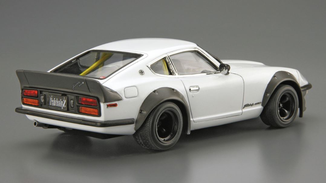 Aoshima 1/24 Nissan S30 Fairlady Z Aero Custom Ver.2'75