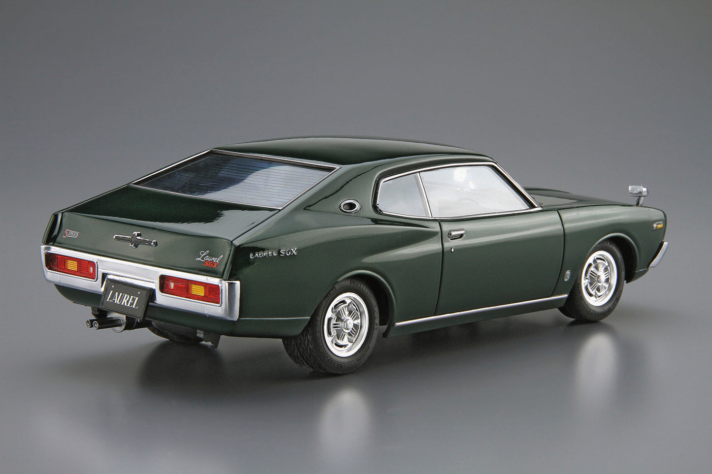 Aoshima 1/24 Nissan KHC130 Laurel HT 2000SGX 72