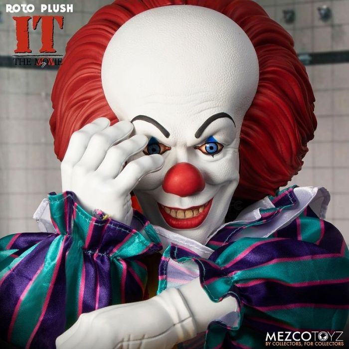 MDS DESIGNER SERIES / IT IT (1990): PENNYWISE 18INCH ROTO PLUSH DOLL
