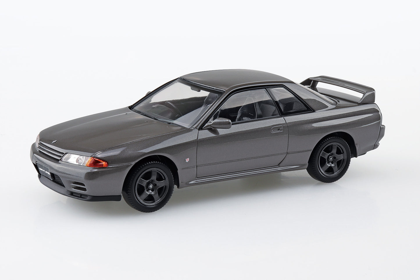 Aoshima 1/32 Nissan R32 Skyline GT-R（Gun-Gray Metallic）