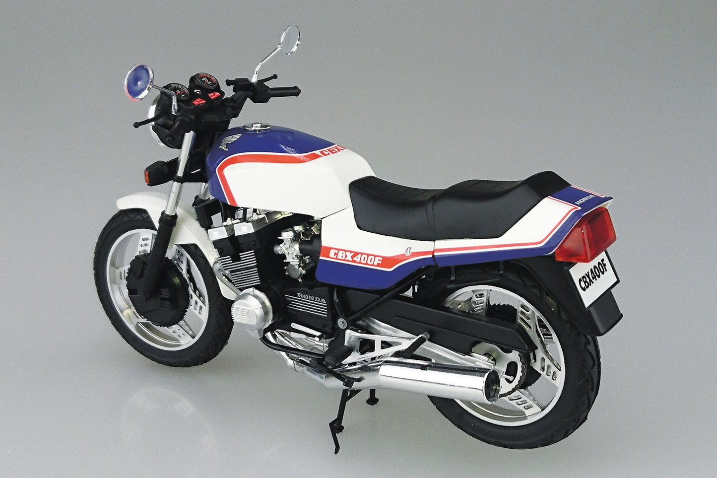 Aoshima 1/12 Honda NC07 CBX400F Pearl Candy Blue/Pearl Shell White '81